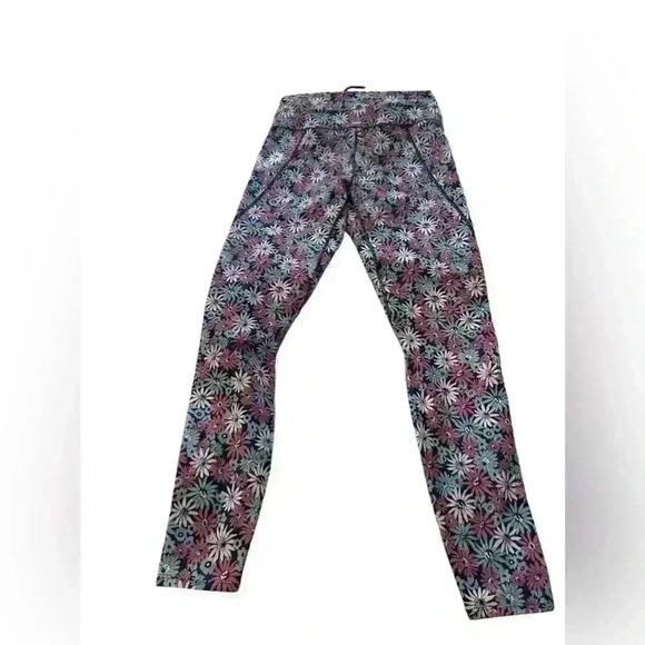 L*SPACE active Set! High Rise Leggings and underwire Bra Oopsie Daisy - Picture 12 of 14